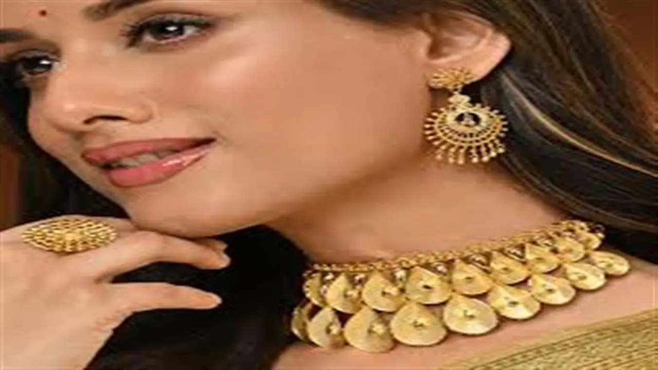 إرشادات لشراء الذهب.. قارن بين التجار واشترِ على فترات متباعدة